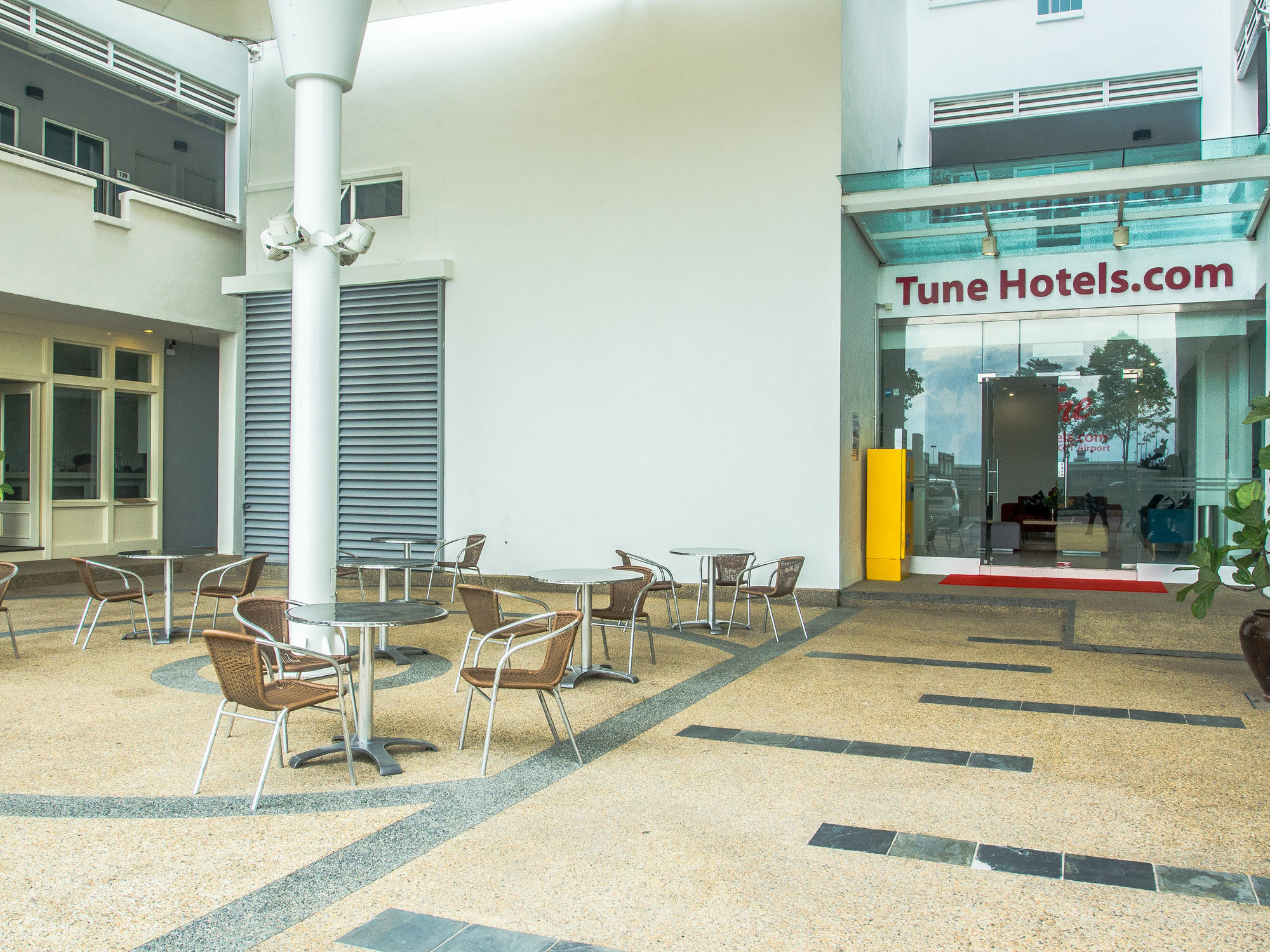 Tune Hotel Klia Aeropolis Sepang Exterior foto